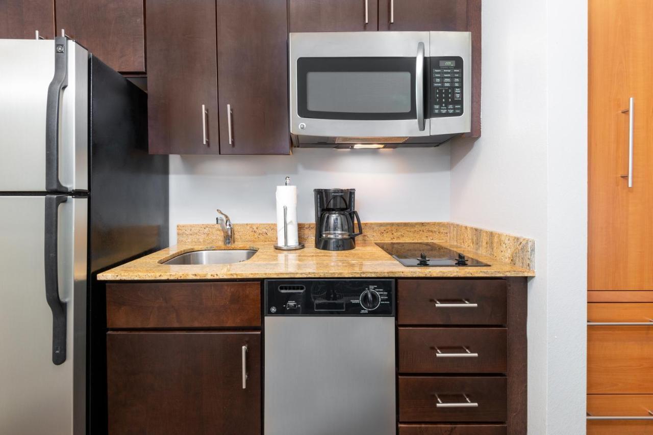 צ'יקטווואגה Towneplace Suites Buffalo Airport מראה חיצוני תמונה