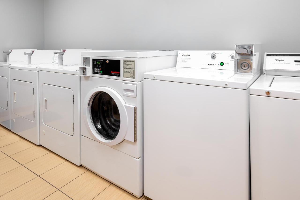 צ'יקטווואגה Towneplace Suites Buffalo Airport מראה חיצוני תמונה