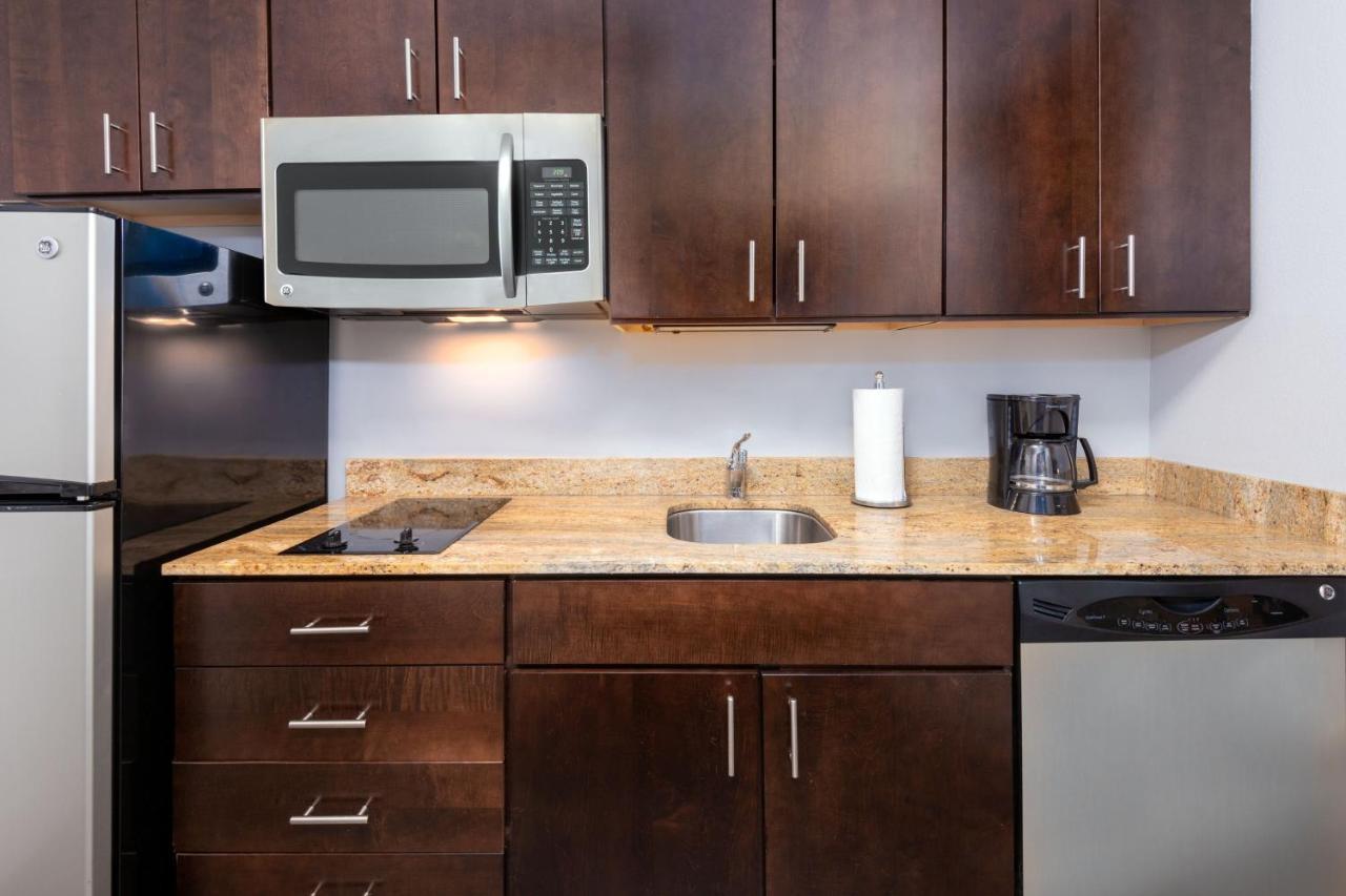 צ'יקטווואגה Towneplace Suites Buffalo Airport מראה חיצוני תמונה