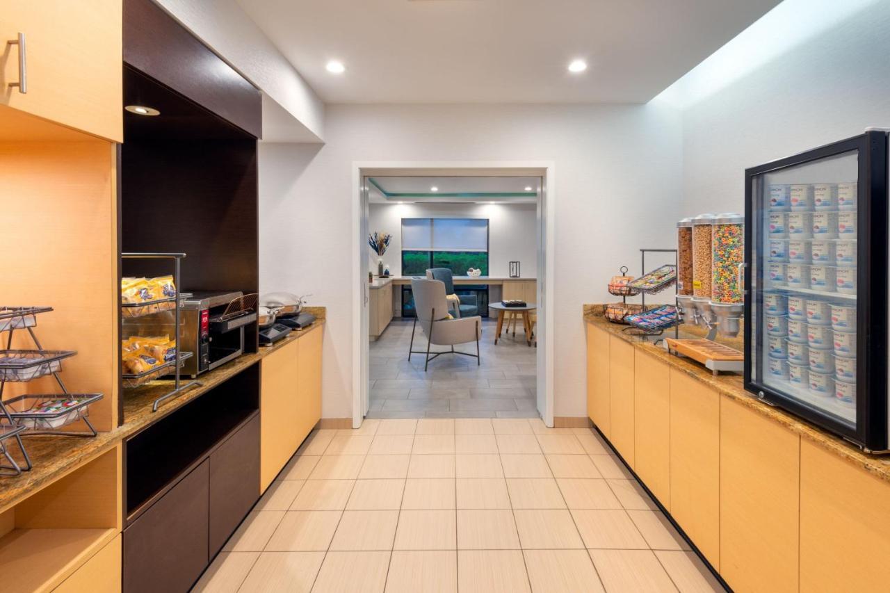 צ'יקטווואגה Towneplace Suites Buffalo Airport מראה חיצוני תמונה