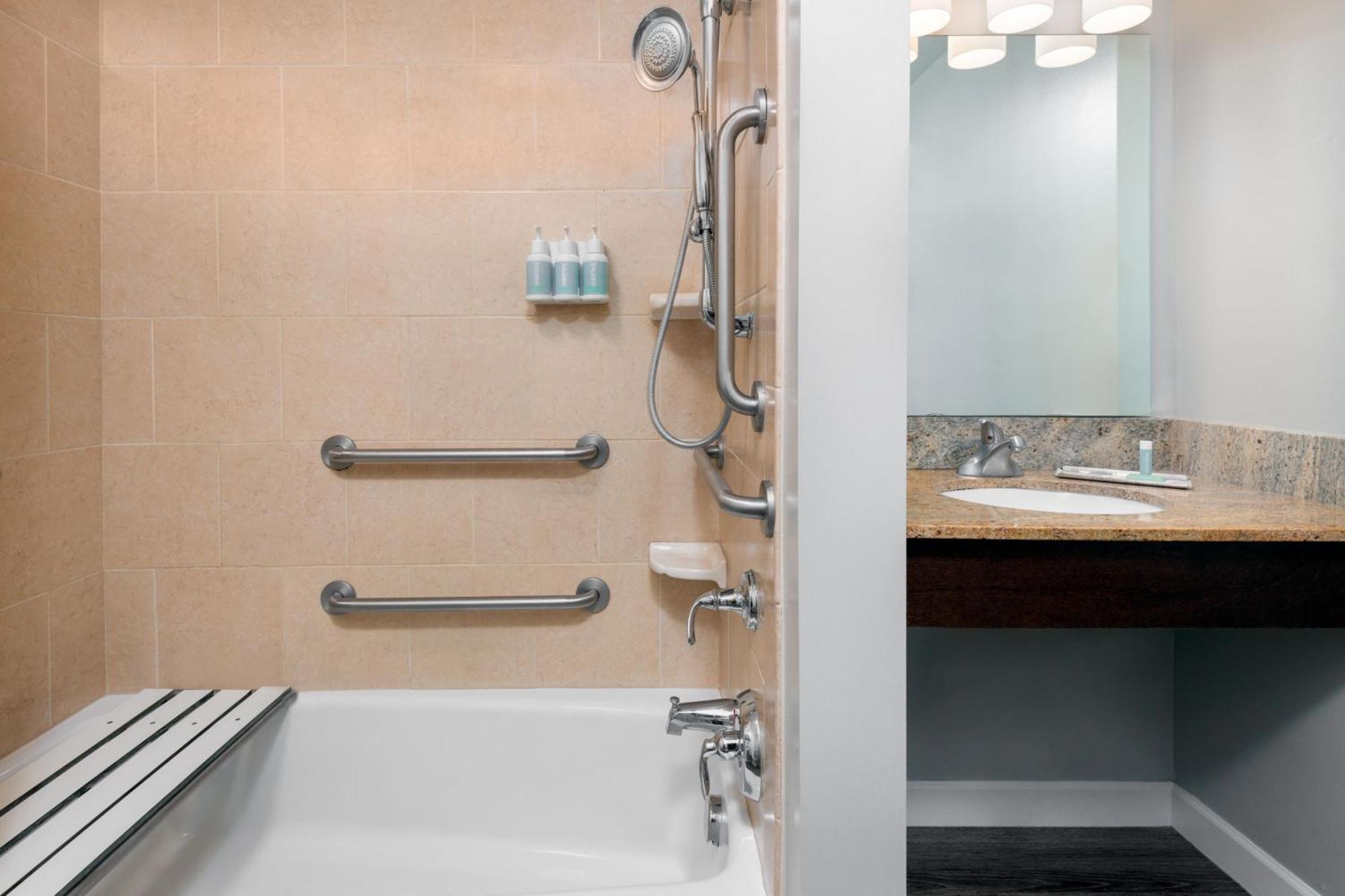 צ'יקטווואגה Towneplace Suites Buffalo Airport מראה חיצוני תמונה
