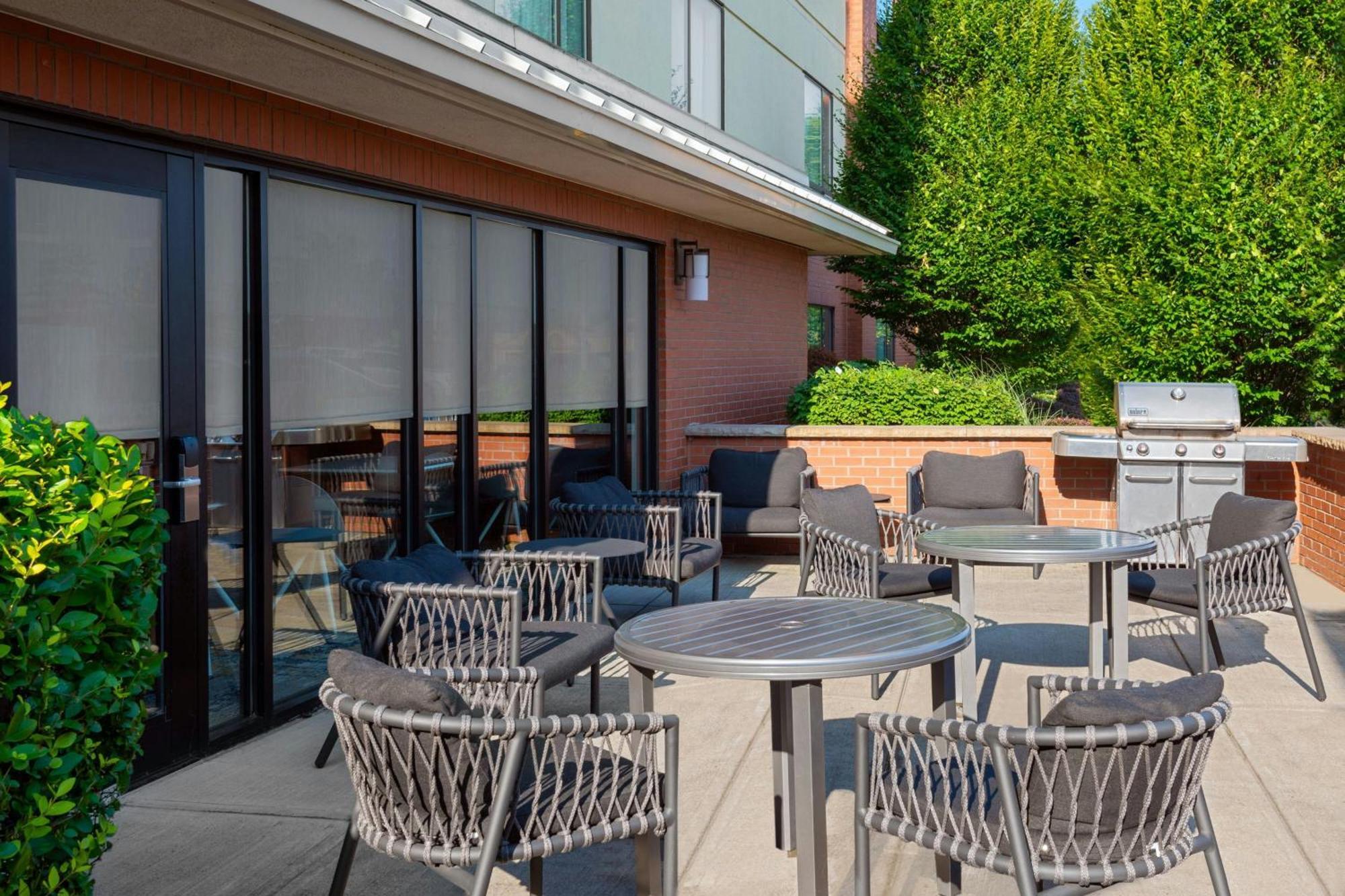 צ'יקטווואגה Towneplace Suites Buffalo Airport מראה חיצוני תמונה