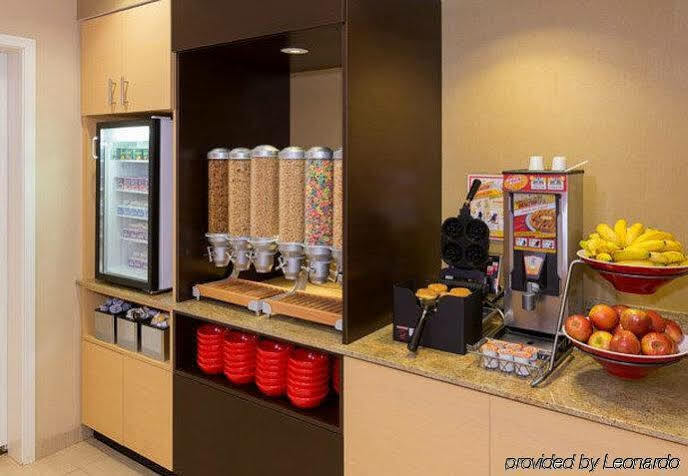 צ'יקטווואגה Towneplace Suites Buffalo Airport מראה חיצוני תמונה